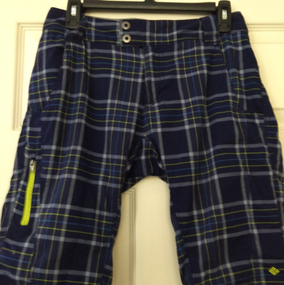 Women's Columbia Omni-Wick Plaid Shorts